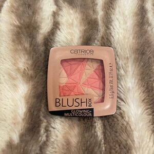 Catrice Blush Box Glowing + Multicolour in 010 Dolce Vita